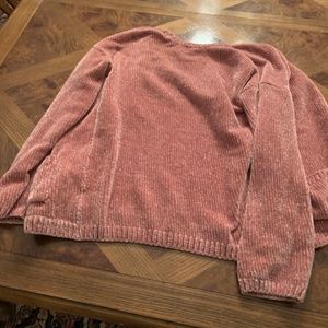 Girls pink sweater